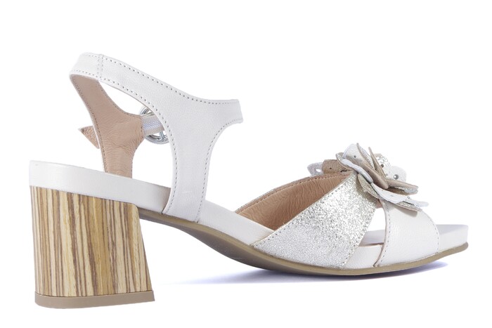 7.13.03 SOFTWAVES BEIGE/ZILVER Bild