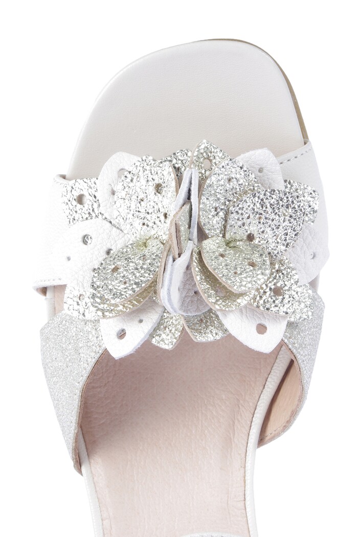 7.13.03 SOFTWAVES BEIGE/ZILVER Bild